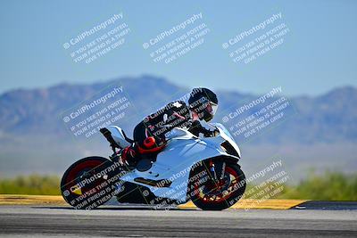 media/Mar-25-2024-Moto Forza (Mon) [[8d4319bd68]]/4-Novice Group/Session 2 (Turn 9 Side)/